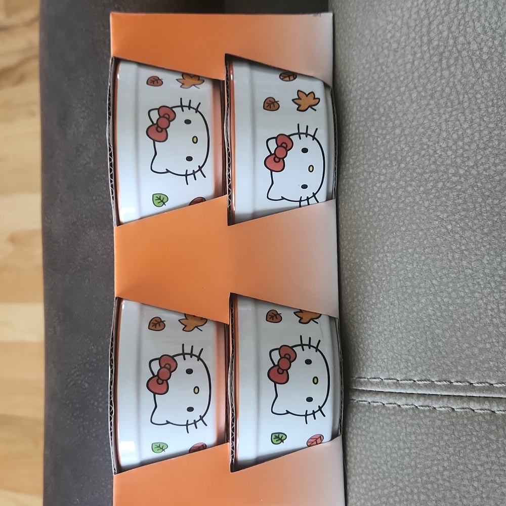 Hello Kitty Fall Ramekins Set Of 4